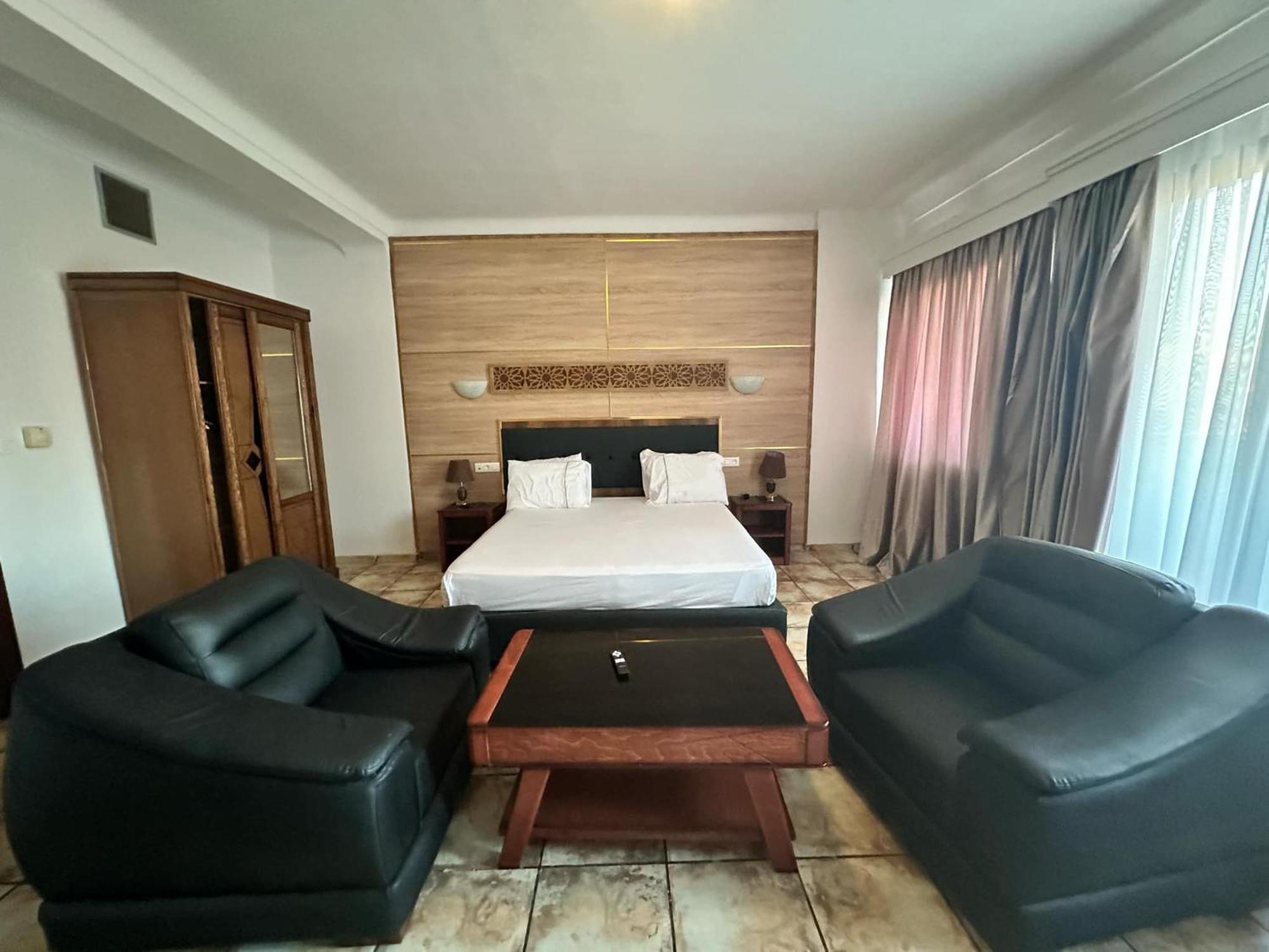 Hotel Mistral Oran Zewnętrze zdjęcie